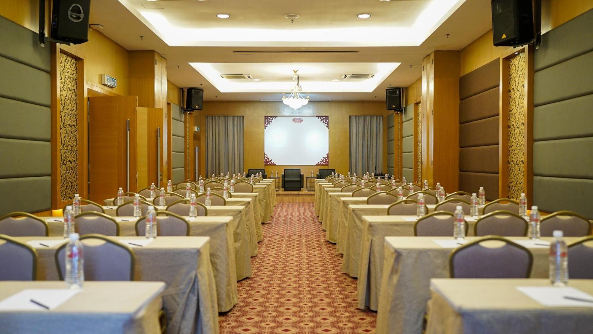 The Guest Hotel & Spa Port Dickson Extérieur photo