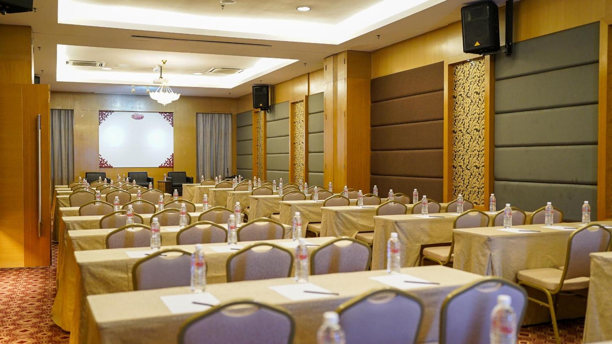 The Guest Hotel & Spa Port Dickson Extérieur photo