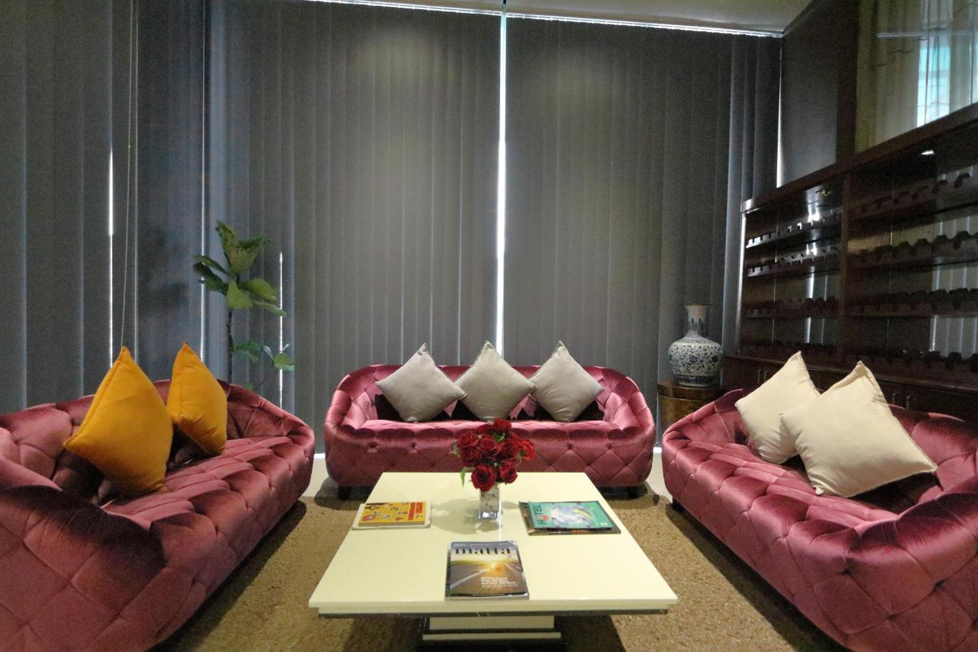 The Guest Hotel & Spa Port Dickson Extérieur photo