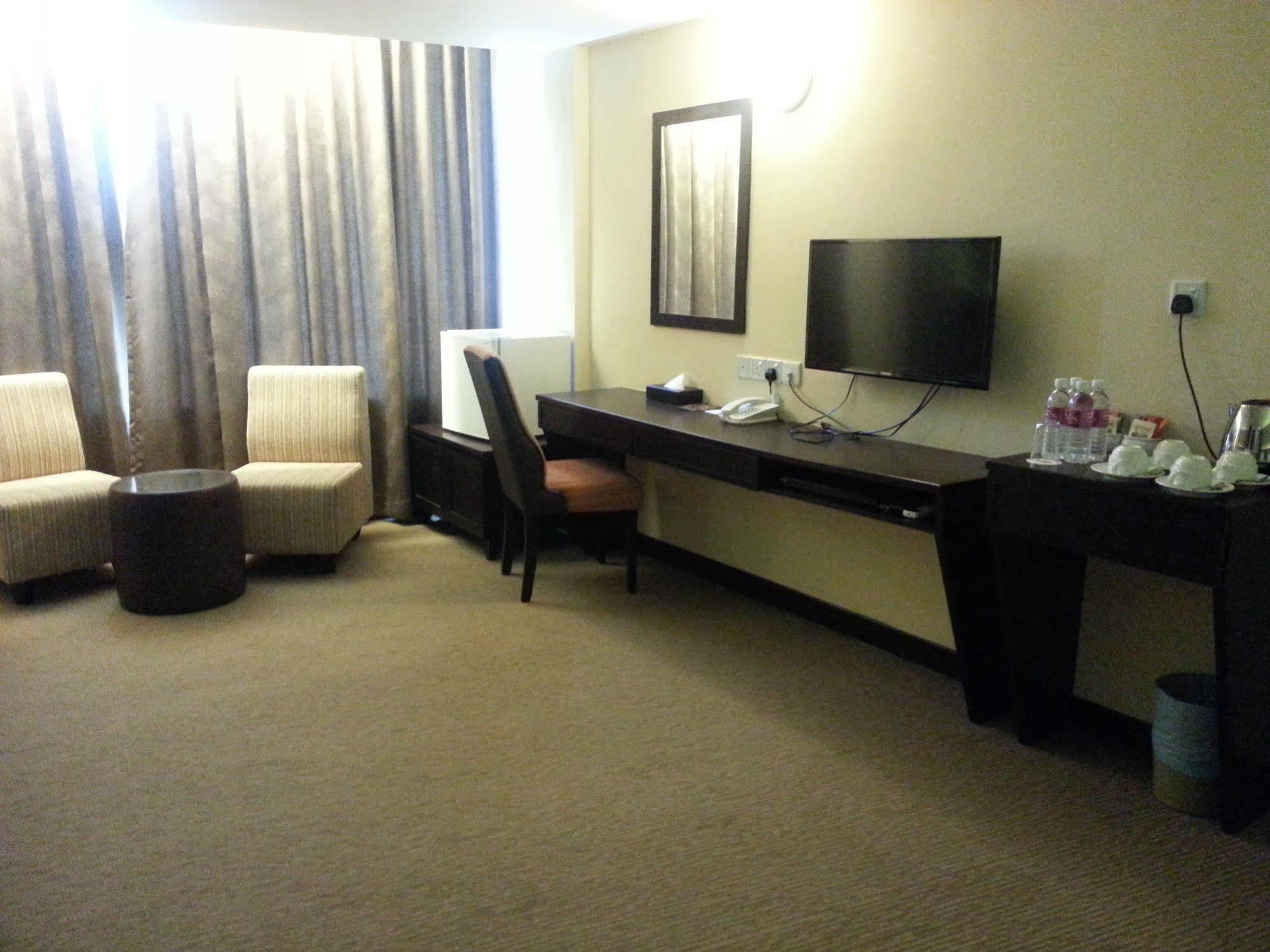 The Guest Hotel & Spa Port Dickson Extérieur photo