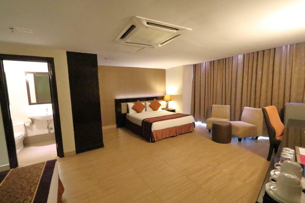 The Guest Hotel & Spa Port Dickson Extérieur photo